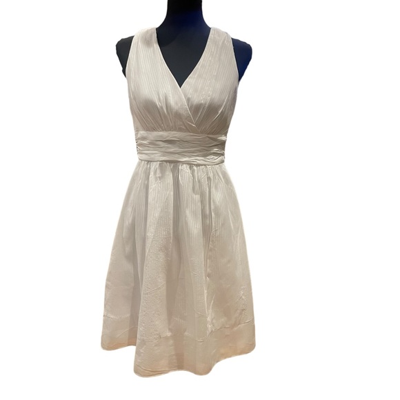 White House Black Market Dresses & Skirts - WHBM. Gorgeous White Dress Sz 4 100% Cotton. Classic Style.